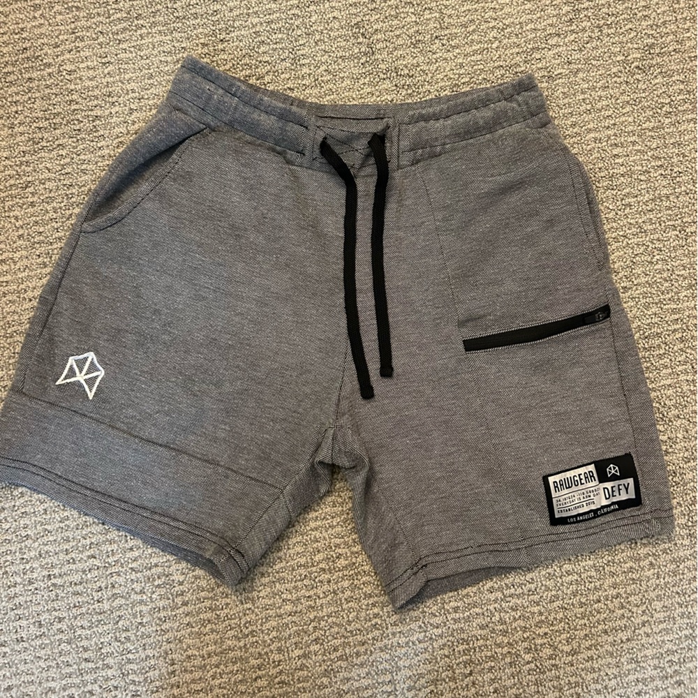 Men’s raw gear grey shorts size M